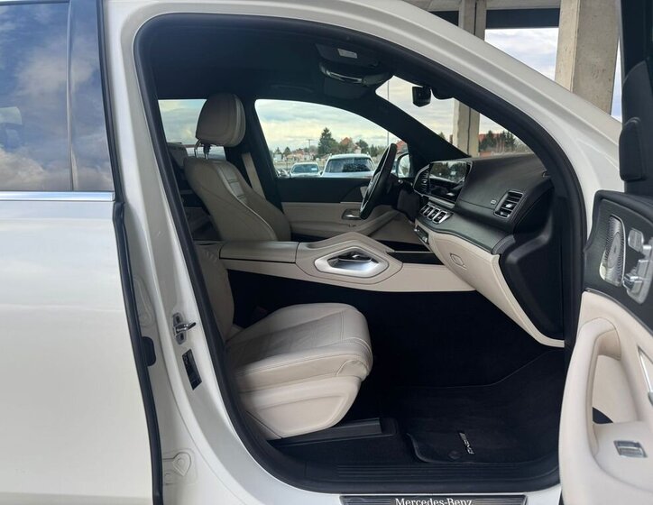 Mercedes-Benz GLS SUV 2,9 l 243 kw