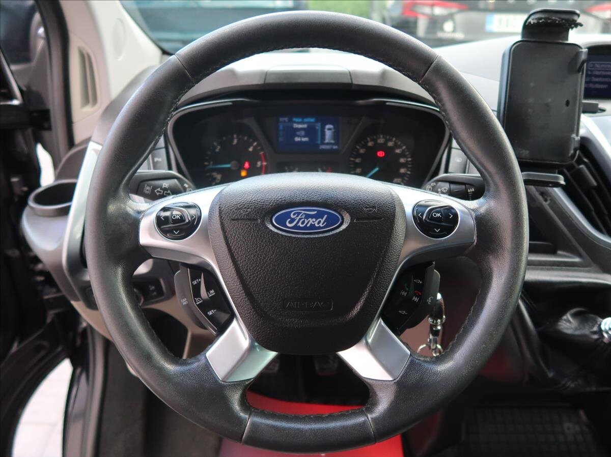 Ford Tourneo Custom MPV 2,2 l 114 kw