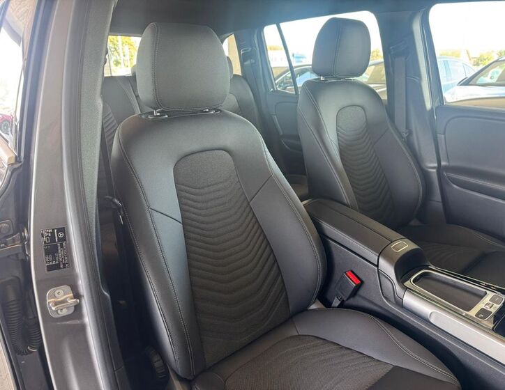 Mercedes-Benz EQB 19