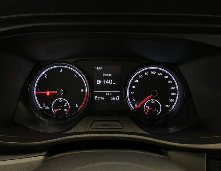 Volkswagen Transporter Kombi 2,0 l 81 kw