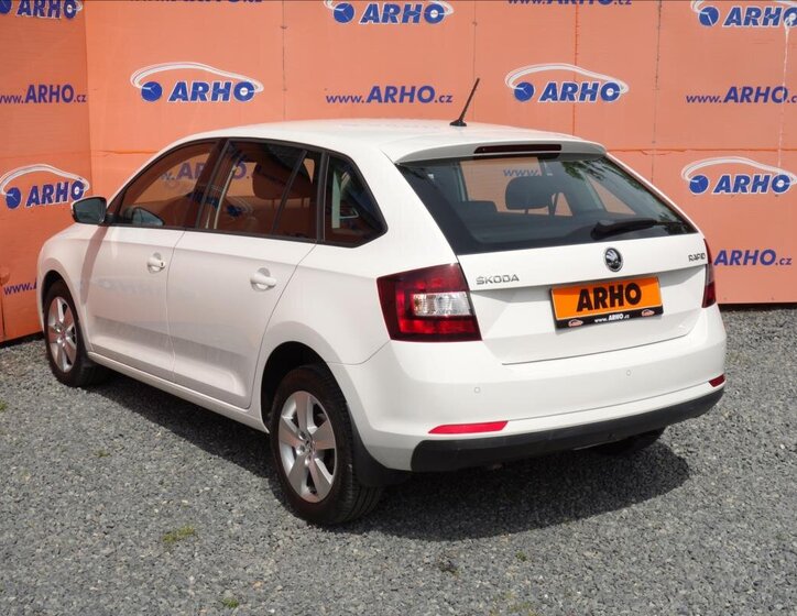 Škoda Rapid 5