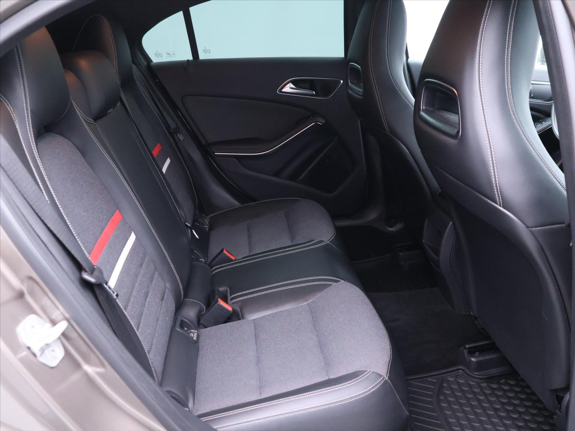 Mercedes-Benz Třídy A Hatchback 1,8 l 80 kw