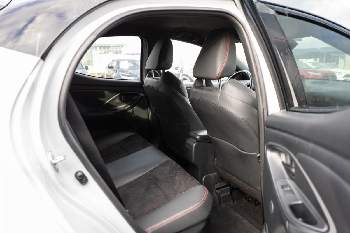 Toyota Yaris Hatchback 1,5 l 68 kw