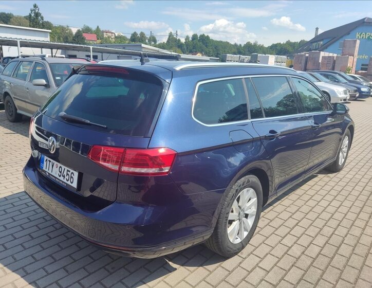 Volkswagen Passat Kombi 2,0 l 110 kw
