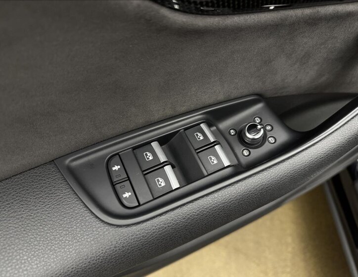 Audi SQ7 SUV / Terénní 4,0 l 320 kw