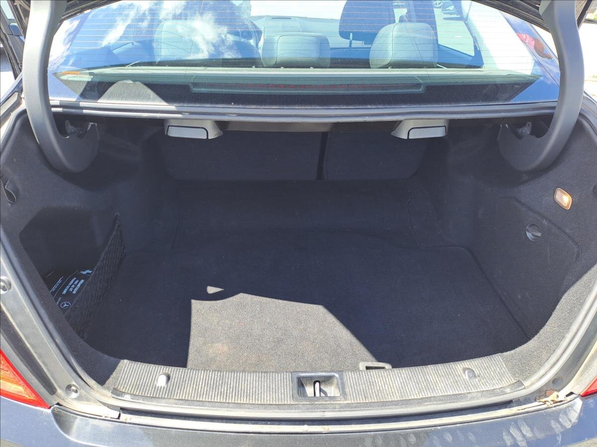 Mercedes-Benz Třídy C Sedan 1,6 l 115 kw