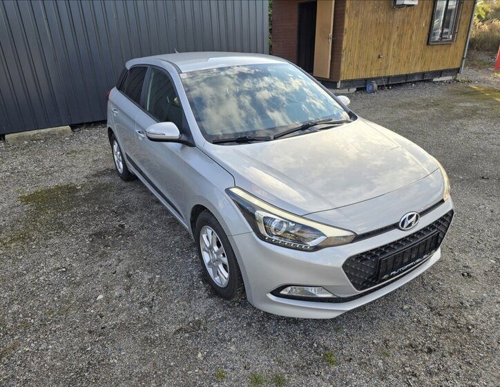 Hyundai i20 3