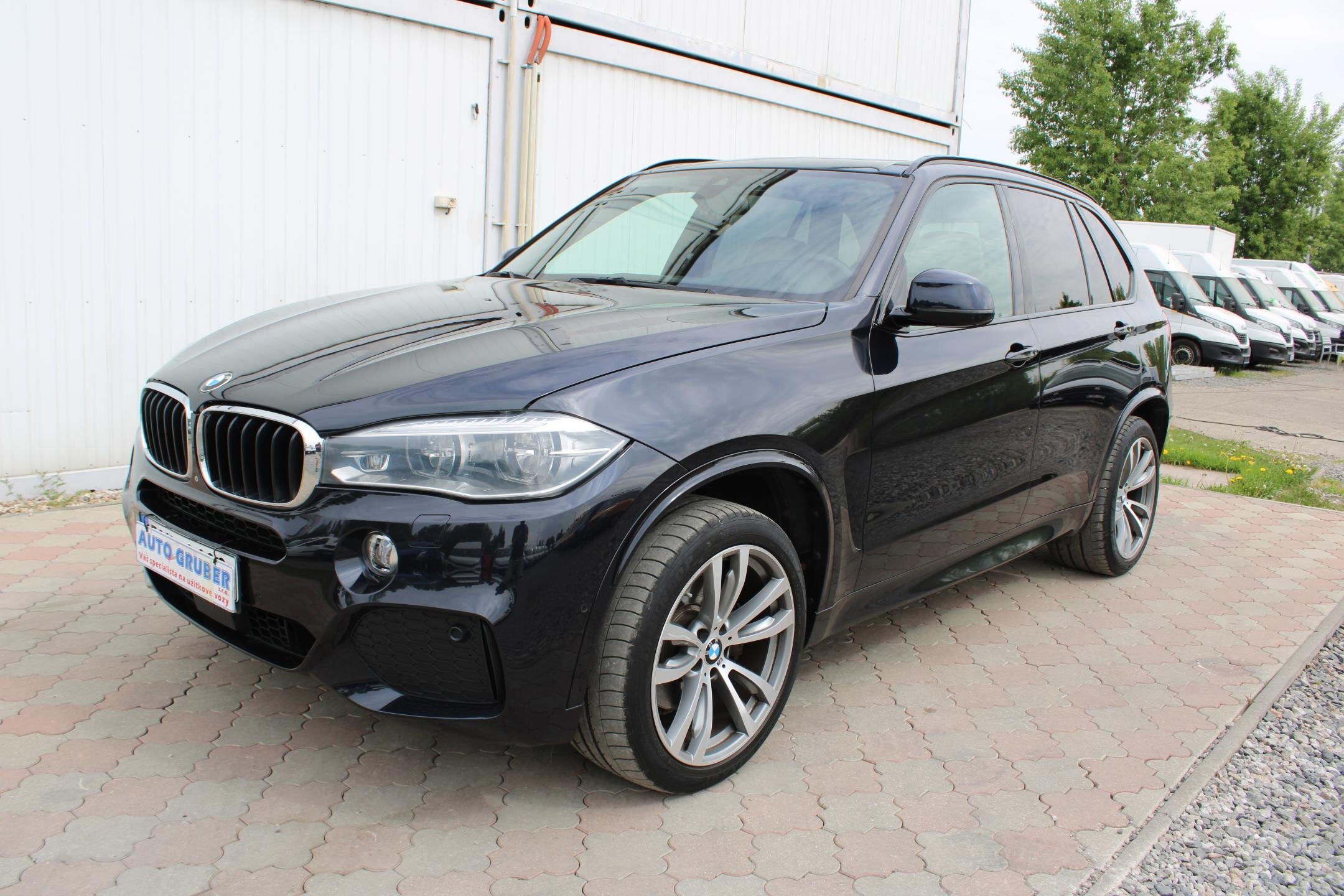 BMW X5 SUV / Terénní 3,0 l 225 kw