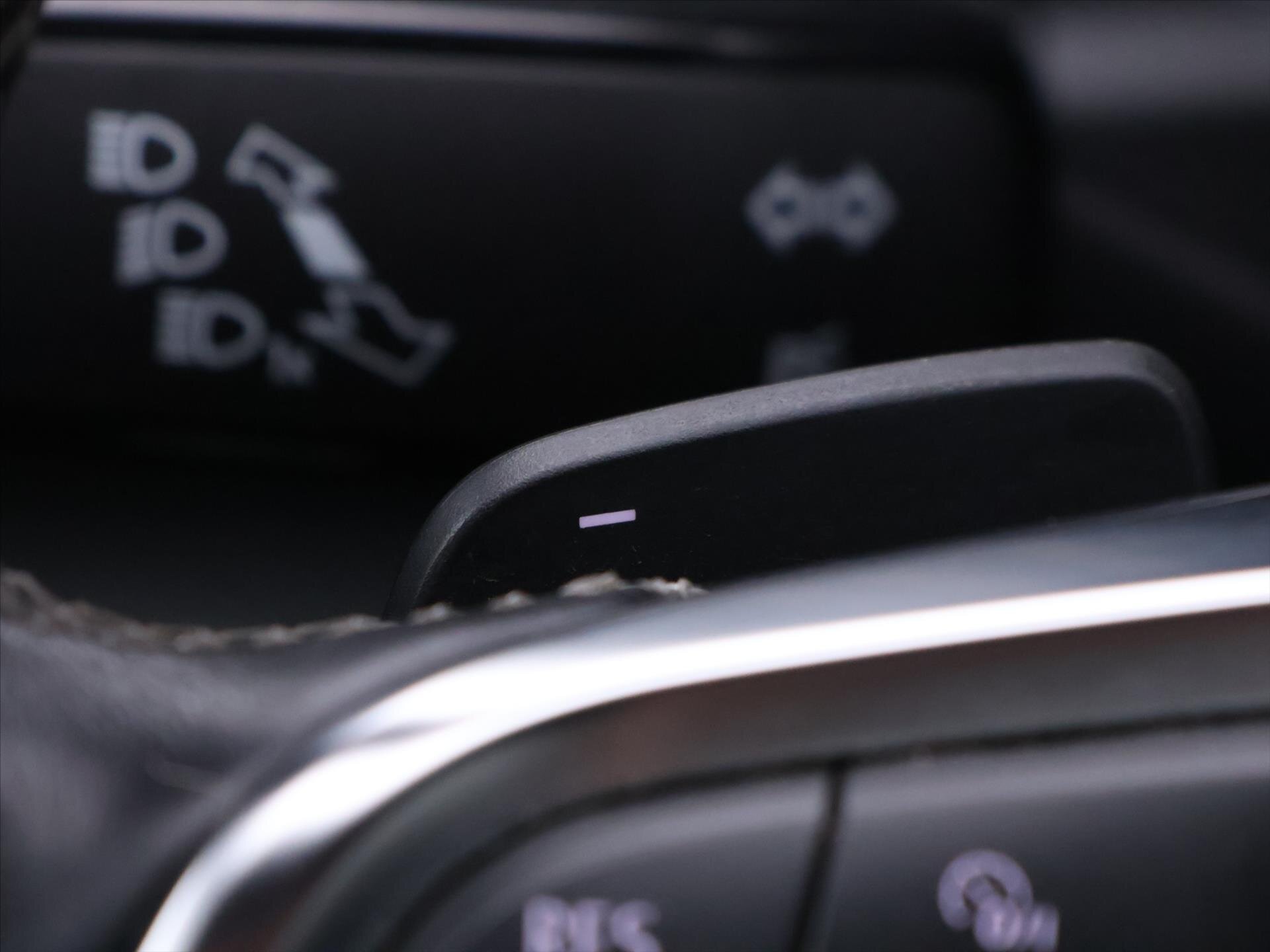 Volkswagen T-Roc SUV 1,5 l 110 kw