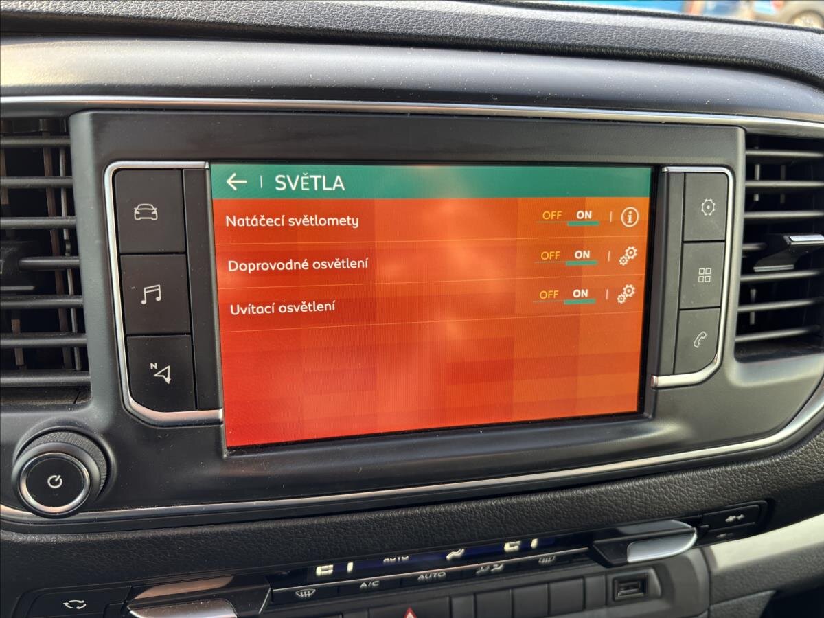 Citroën SpaceTourer MPV 2,0 l 130 kw