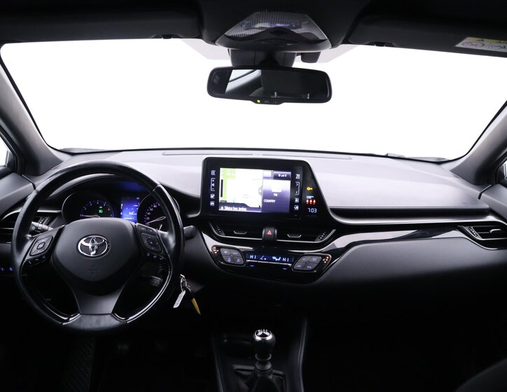 Toyota C-HR SUV 1,2 l 85 kw