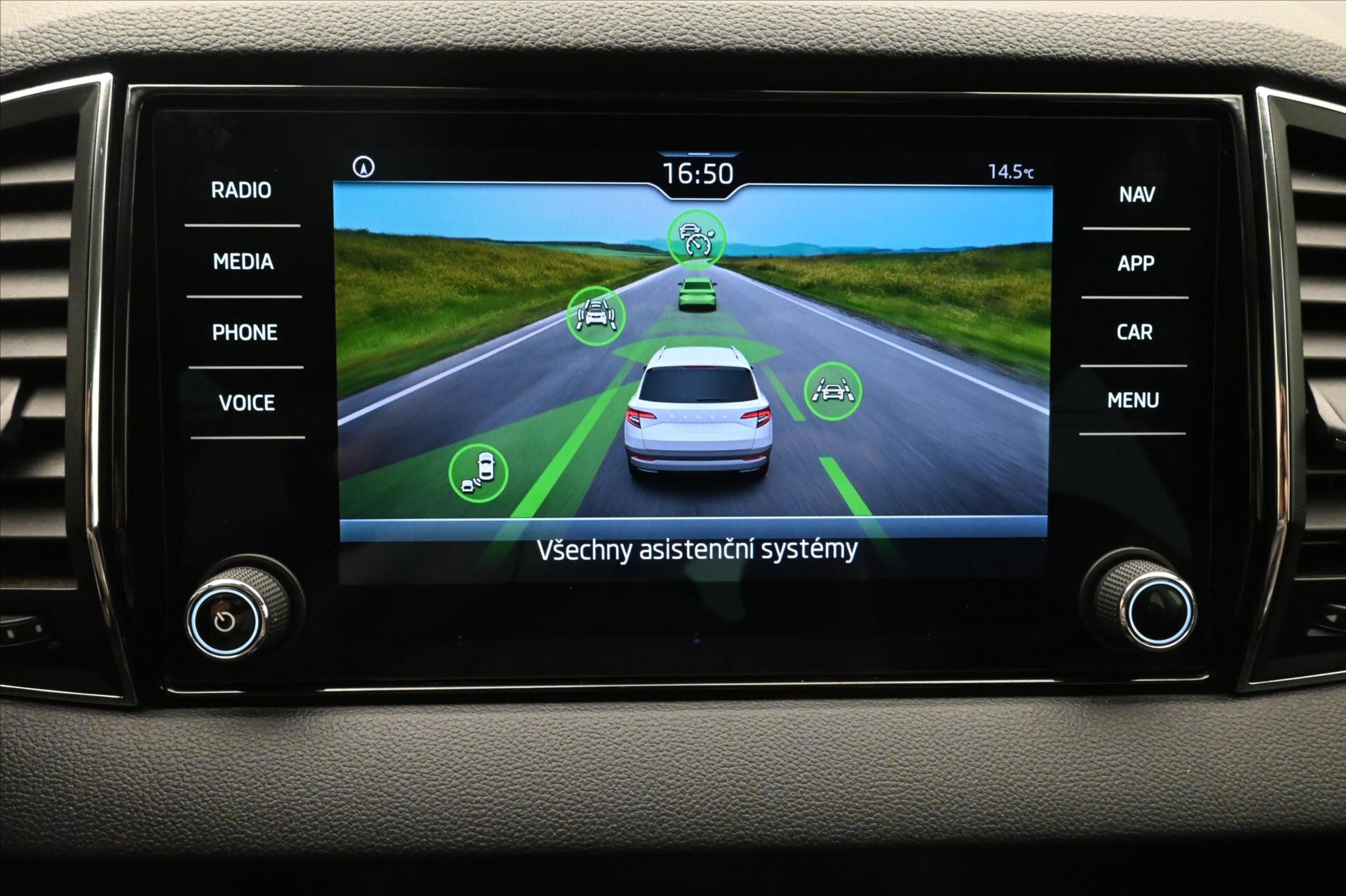 Škoda Karoq SUV / Terénní 2,0 l 110 kw