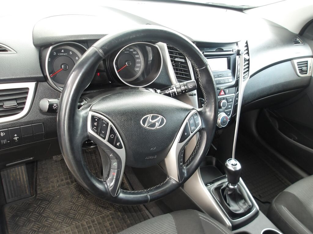Hyundai i30 Kombi 1,6 l 88 kw
