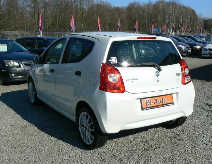 Suzuki Alto 5