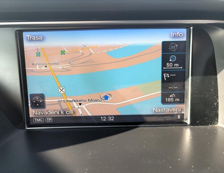 Audi A4 Sedan / Limuzína 2,0 l 110 kw