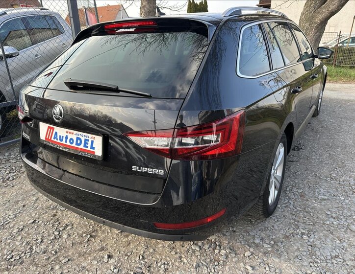 Škoda Superb Kombi 2,0 l 140 kw