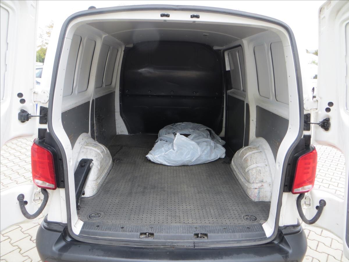 Volkswagen Transporter Skříň 2,0 l 66 kw