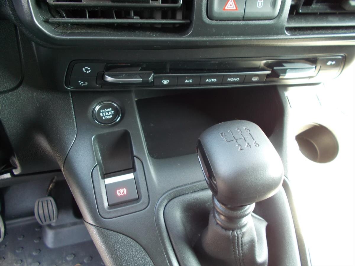 Peugeot Partner Ostatní 1,5 l 75 kw