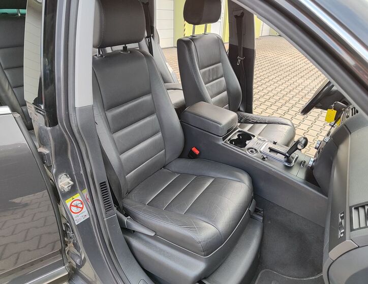 Volkswagen Touareg 12