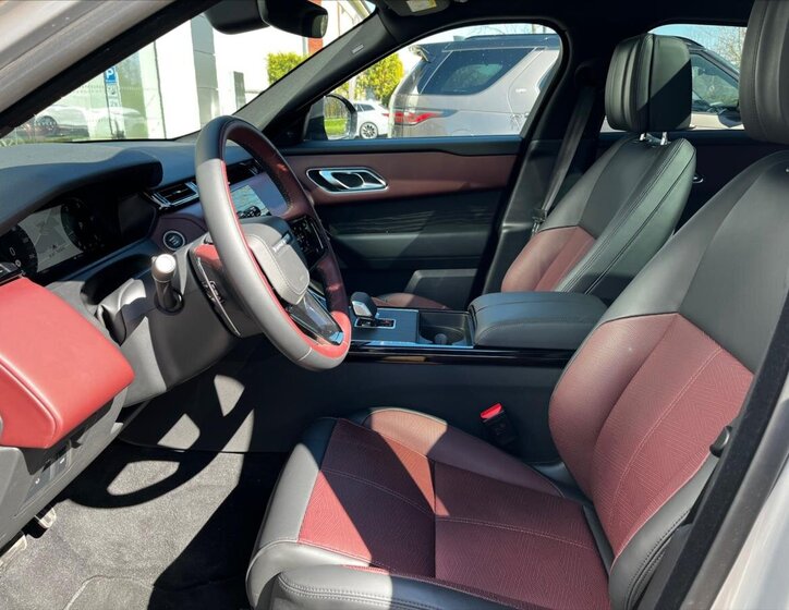 Land Rover Range Rover Velar SUV / Terénní 3,0 l 221 kw