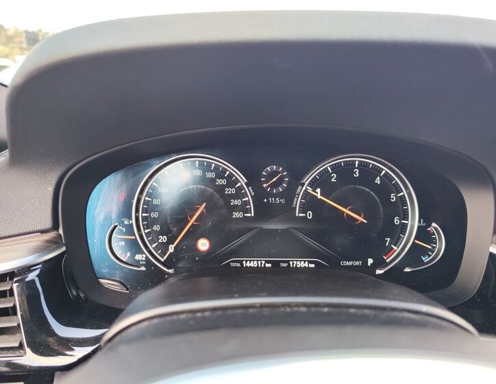 BMW Řada 5 Sedan / Limuzína 3,0 l 250 kw