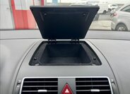 Volkswagen Touran MPV 1,6 l 77 kw