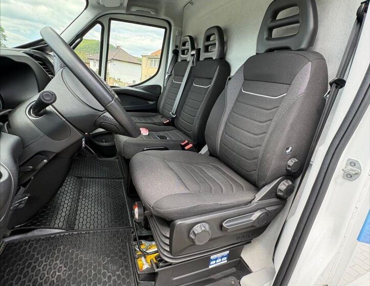 Iveco Daily Skříň 0,0 140 kw