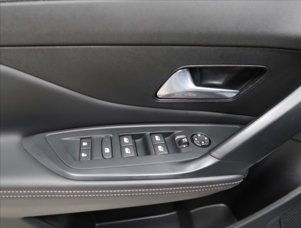 Peugeot 308 Kombi 1,2 l 96 kw