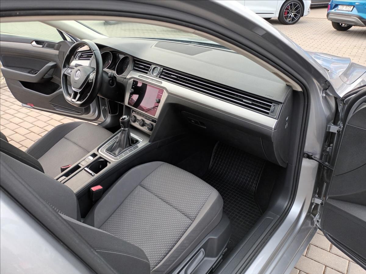 Volkswagen Passat Kombi 2,0 l 110 kw