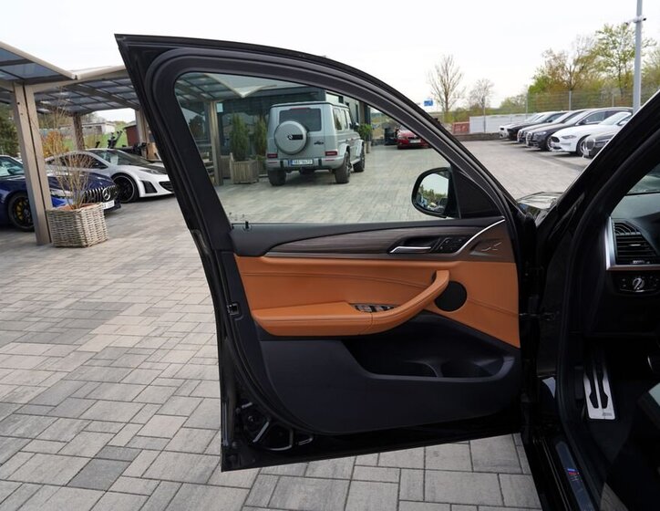 BMW X3 SUV / Terénní 3,0 l 195 kw