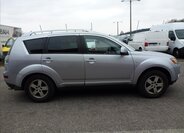 Mitsubishi Outlander SUV / Terénní 2,0 l 103 kw