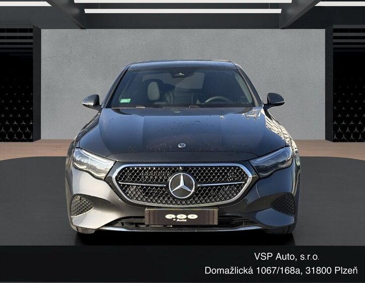 Mercedes-Benz Třídy E Sedan / Limuzína 2,0 l 225 kw