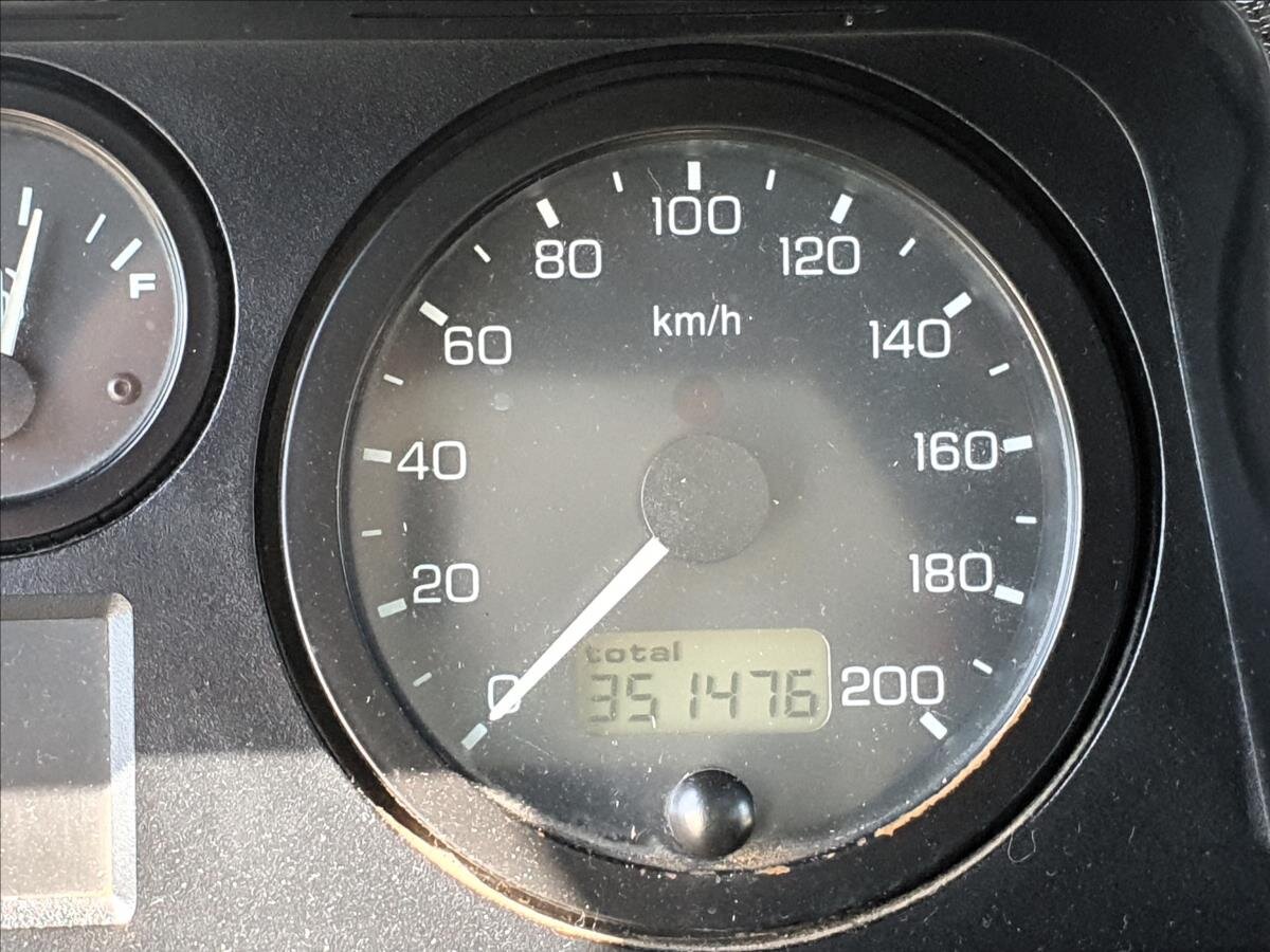 Land Rover Defender Ostatní 2,5 l 90 kw