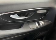 Mercedes-Benz Vito 12