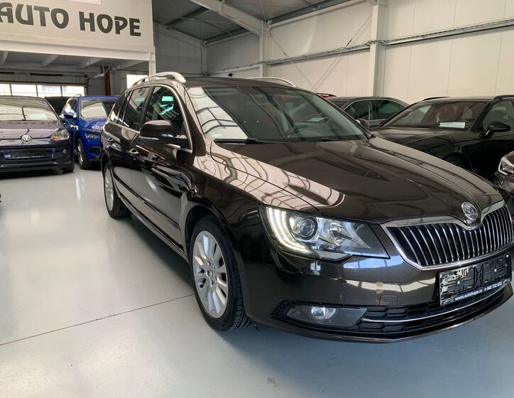 Škoda Superb 1