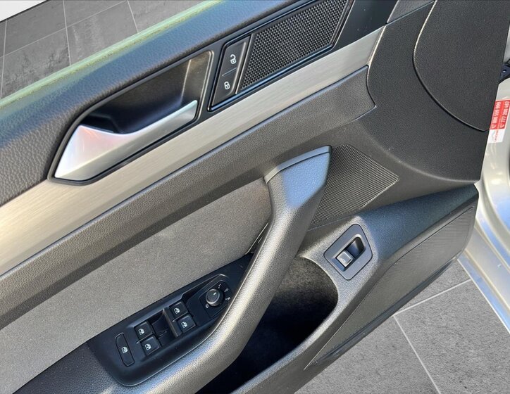 Volkswagen Passat Kombi 2,0 l 110 kw