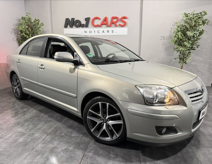Toyota Avensis Liftback 1,8 l 95 kw
