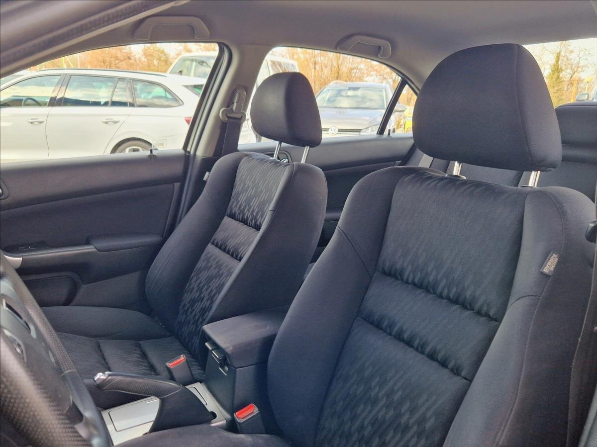 Honda Accord Sedan / Limuzína 2,0 l 114 kw