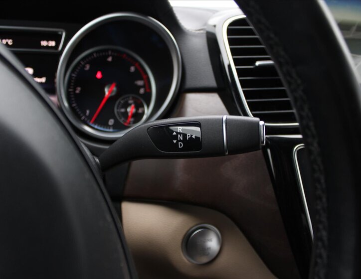 Mercedes-Benz GLE SUV 3,0 l 190 kw