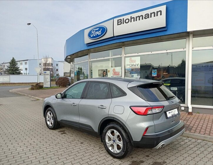 Ford Kuga SUV / Terénní 2,5 l 165 kw