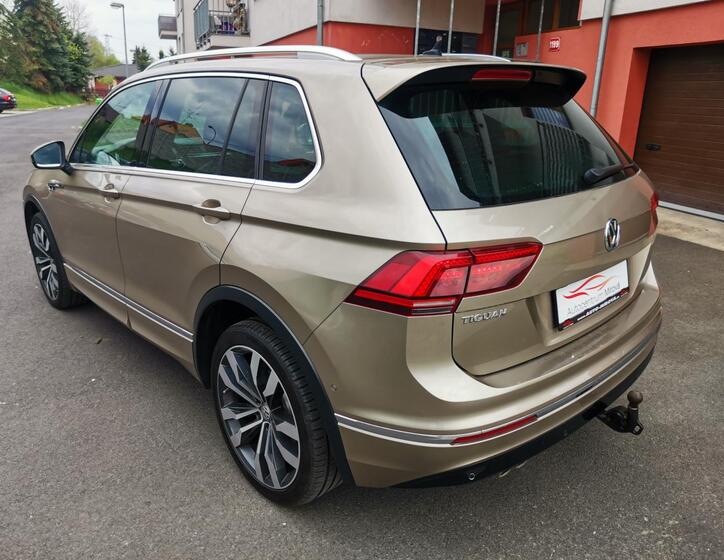 Volkswagen Tiguan 9