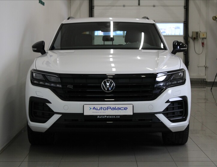 Volkswagen Touareg 2