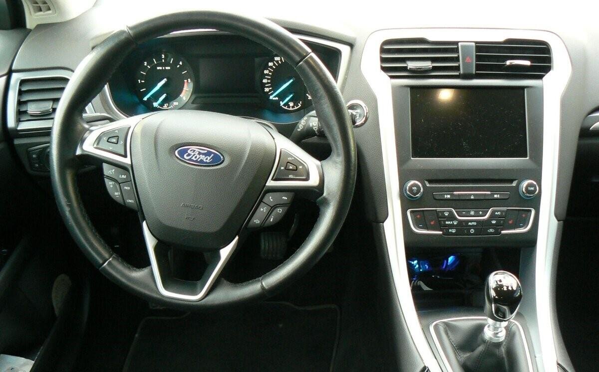 Ford Mondeo Sedan 2,0 l 110 kw