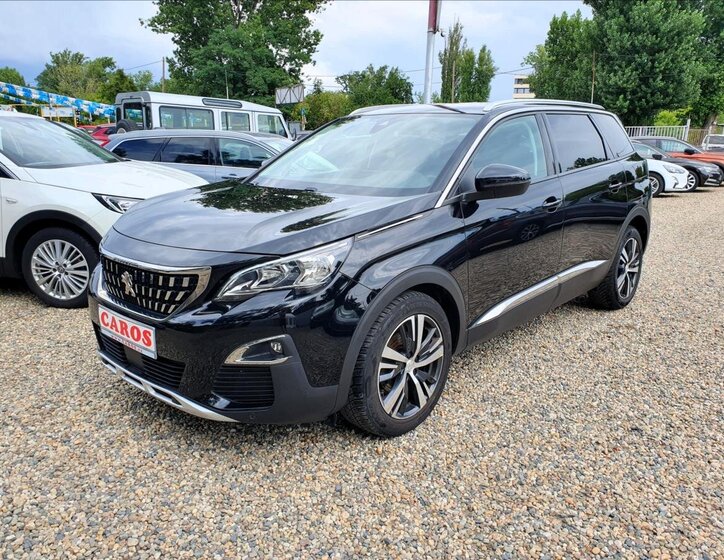 Peugeot 5008 SUV / Terénní 1,5 l 96 kw
