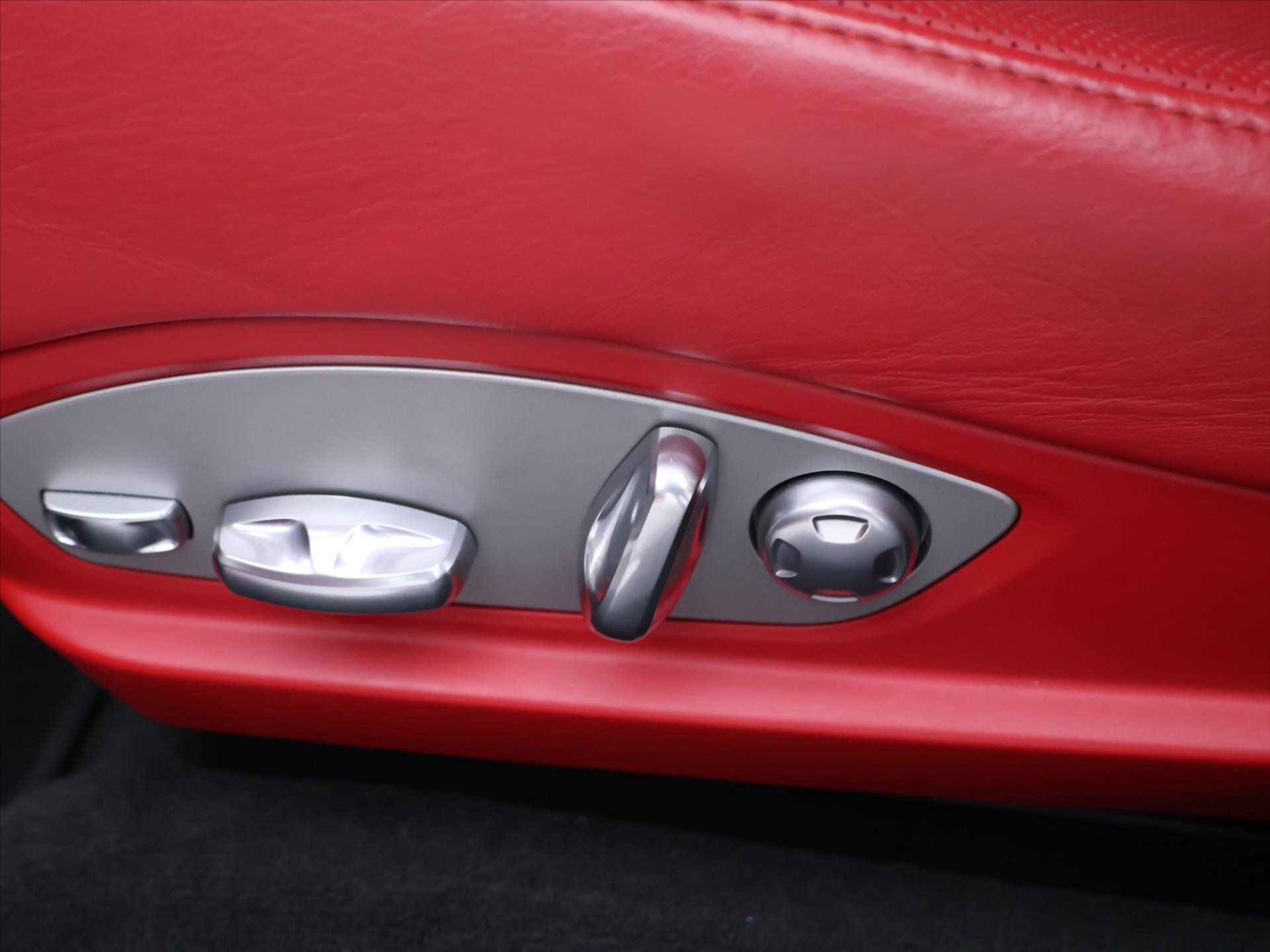 Porsche Panamera Hatchback 3,0 l 221 kw