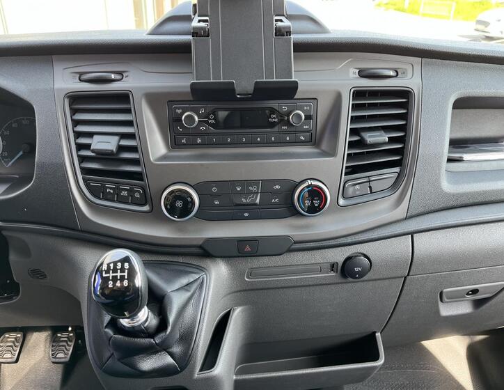 Ford Transit 14
