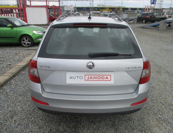 Škoda Octavia Kombi 2,0 l 110 kw