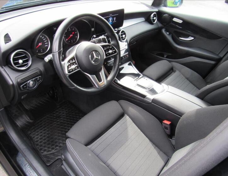 Mercedes-Benz GLC 9