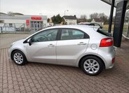 KIA Rio 6