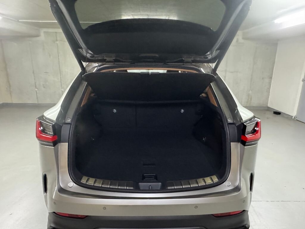 Lexus NX 350h SUV 2,5 l 190 kw